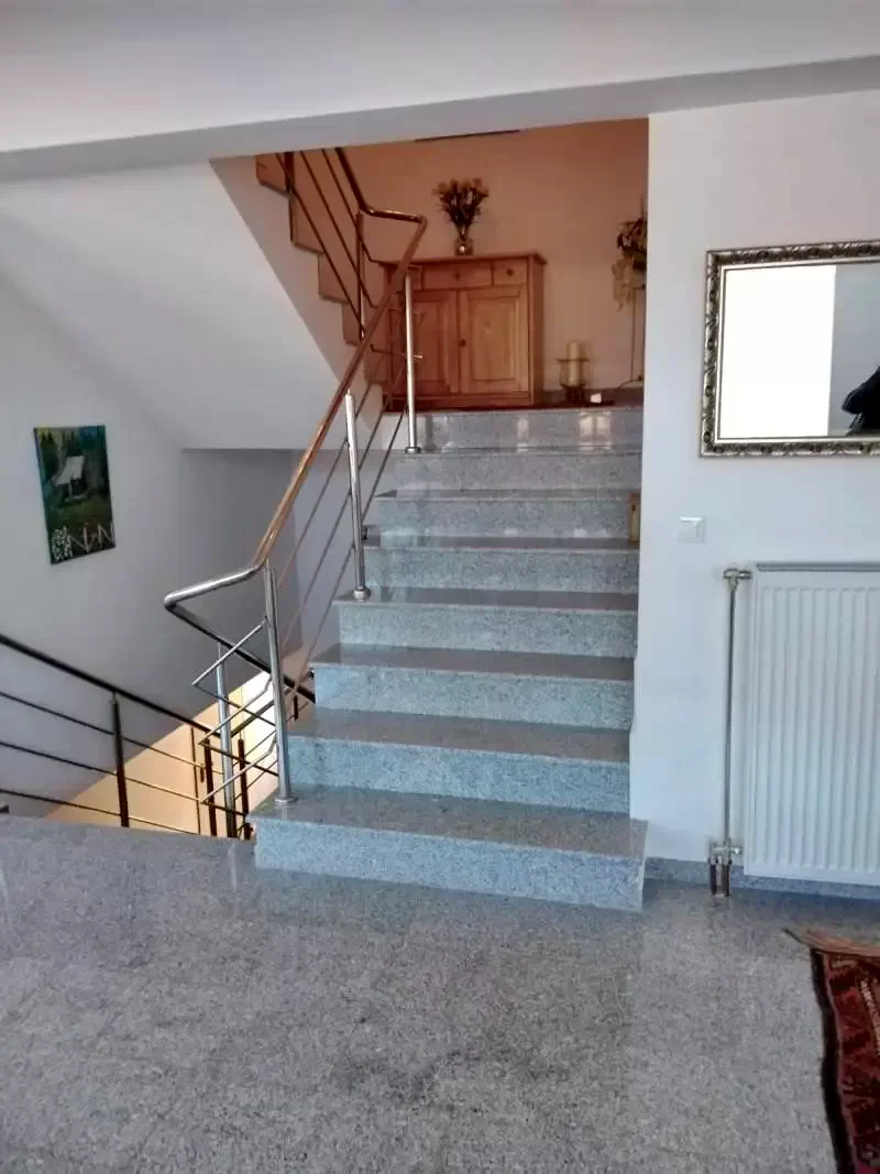 Izvoru Mureșului Cazare | Sat de vacanță (K0266-24) Imaginea poate fi supusă drepturilor de autor. Se recomandă contactarea titularului drepturilor.