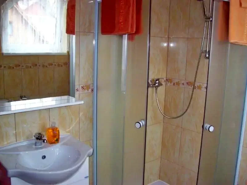 Izvoru Mureșului Cazare | Cabană (K0266-26) Imaginea poate fi supusă drepturilor de autor. Se recomandă contactarea titularului drepturilor. Izvoru Mureșului Cazare | Cabană (K0266-26) Imaginea poate fi supusă drepturilor de autor. Se recomandă contactarea titularului drepturilor.