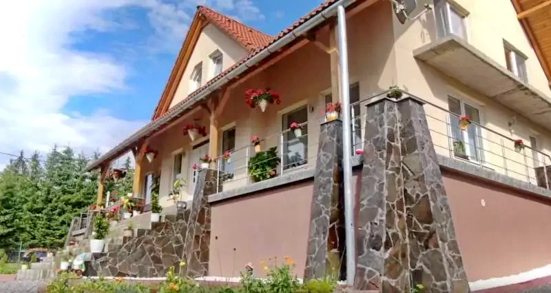 Izvoru Mureșului Cazare | Sat de vacanță (K0266-30) Imaginea poate fi supusă drepturilor de autor. Se recomandă contactarea titularului drepturilor.