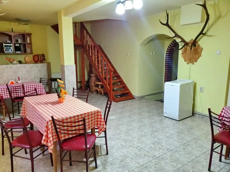 Marosfő Szállás | Motel (K0283-4) A kép szerzői jogvédelem alatt állhat. Javasolt a kapcsolatfelvétel a jog tulajdonossal.