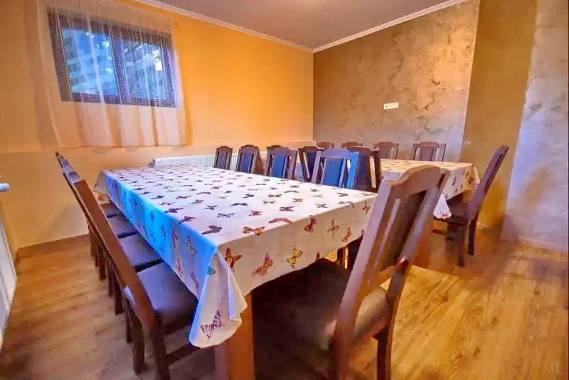 Homoródfürdő Szállás | Kulcsosház (K1253-8) A kép szerzői jogvédelem alatt állhat. Javasolt a kapcsolatfelvétel a jog tulajdonossal. Homoródfürdő Szállás | Kulcsosház (K1253-8) A kép szerzői jogvédelem alatt állhat. Javasolt a kapcsolatfelvétel a jog tulajdonossal.