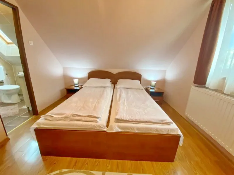 Izvoru Mureșului Cazare | Sat de vacanță (K0452-11) Imaginea poate fi supusă drepturilor de autor. Se recomandă contactarea titularului drepturilor.