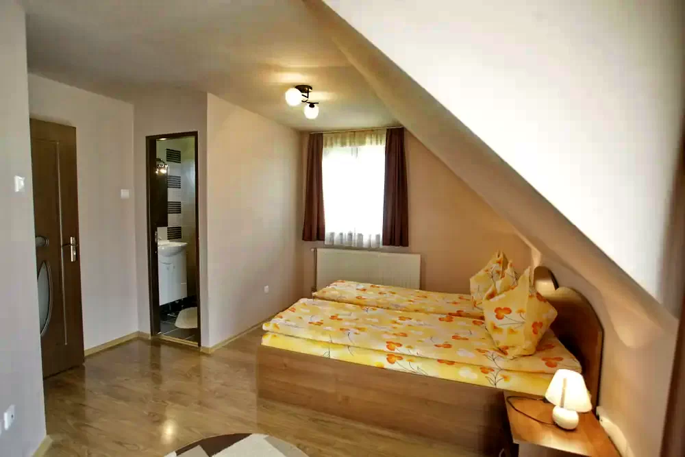 Marosfő Szállás | Üdülőfalu (K0452-19) A kép szerzői jogvédelem alatt állhat. Javasolt a kapcsolatfelvétel a jog tulajdonossal.