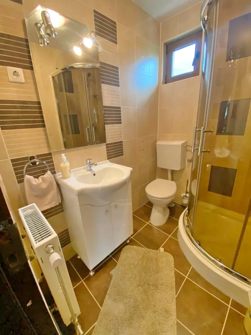 Marosfő Szállás | Üdülőfalu (K0452-31) A kép szerzői jogvédelem alatt állhat. Javasolt a kapcsolatfelvétel a jog tulajdonossal.