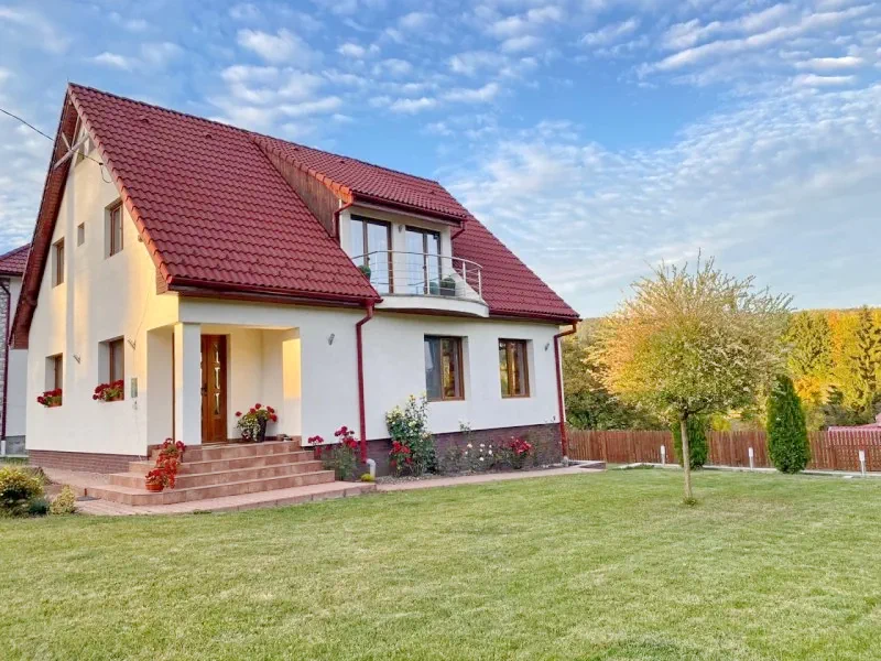 Izvoru Mureșului Cazare | Sat de vacanță (K0452-41) Imaginea poate fi supusă drepturilor de autor. Se recomandă contactarea titularului drepturilor.