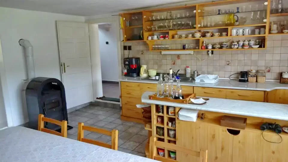 Marosfő Szállás | Panzió (K0453-4) A kép szerzői jogvédelem alatt állhat. Javasolt a kapcsolatfelvétel a jog tulajdonossal. Marosfő Szállás | Panzió (K0453-4) A kép szerzői jogvédelem alatt állhat. Javasolt a kapcsolatfelvétel a jog tulajdonossal.