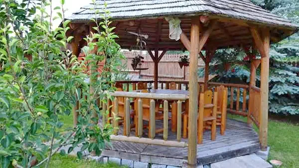 Marosfő Szállás | Panzió (K0453-14) A kép szerzői jogvédelem alatt állhat. Javasolt a kapcsolatfelvétel a jog tulajdonossal. Marosfő Szállás | Panzió (K0453-14) A kép szerzői jogvédelem alatt állhat. Javasolt a kapcsolatfelvétel a jog tulajdonossal.