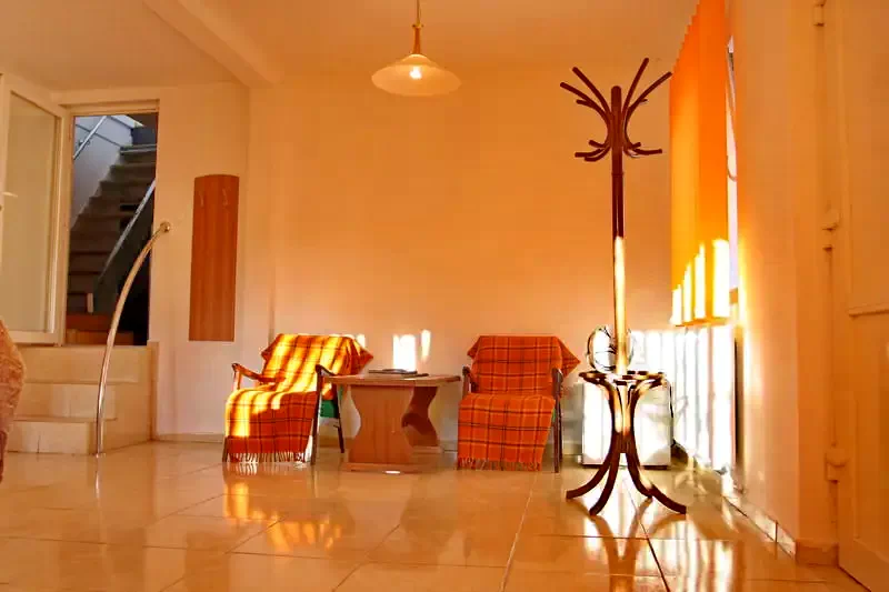 Izvoru Mureșului Cazare | Cabană (K0455-12) Imaginea poate fi supusă drepturilor de autor. Se recomandă contactarea titularului drepturilor.