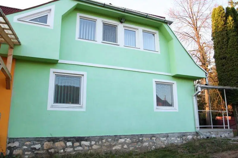 Izvoru Mureșului Cazare | Cabană (K0455-20) Imaginea poate fi supusă drepturilor de autor. Se recomandă contactarea titularului drepturilor.