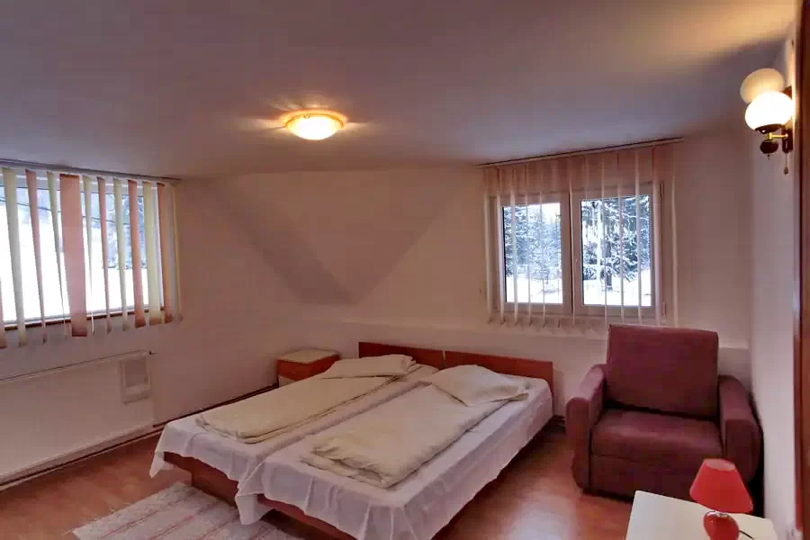 Marosfő Szállás | Üdülőfalu (K0456-14) A kép szerzői jogvédelem alatt állhat. Javasolt a kapcsolatfelvétel a jog tulajdonossal.