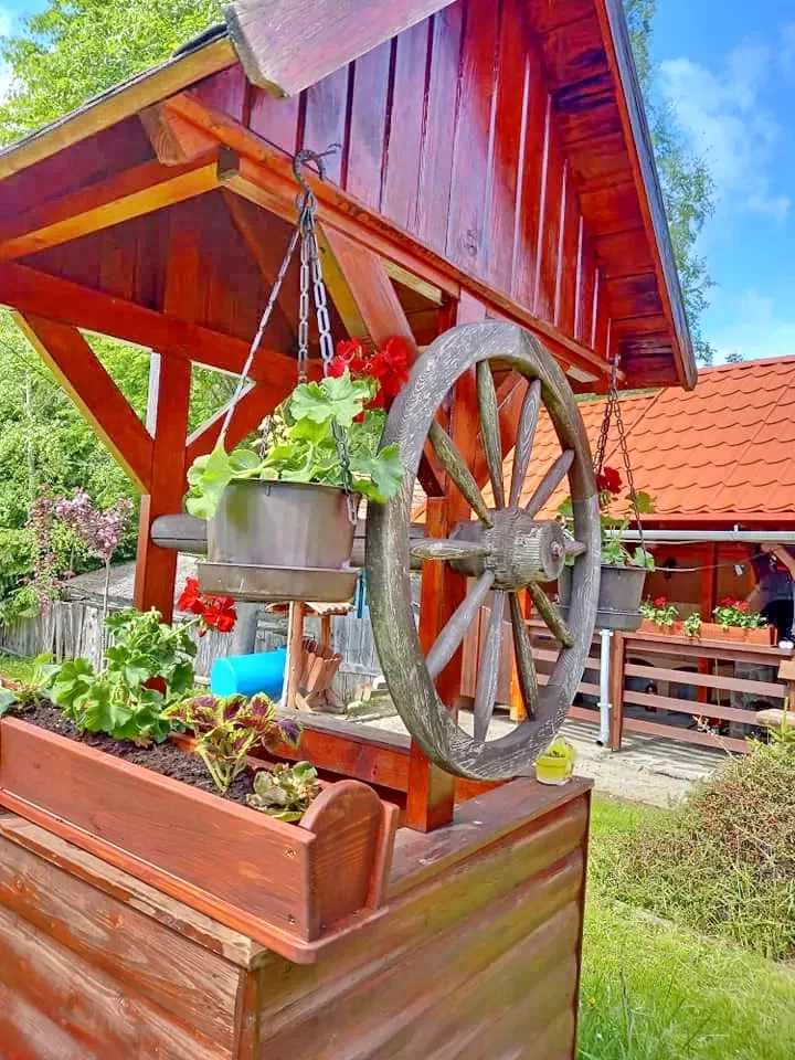 Izvoru Mureșului Cazare | Sat de vacanță (K0456-30) Imaginea poate fi supusă drepturilor de autor. Se recomandă contactarea titularului drepturilor.