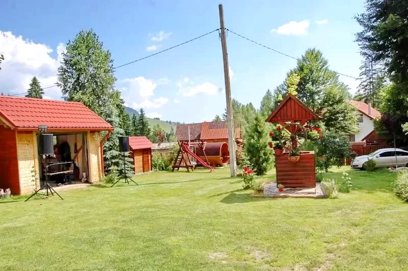 Izvoru Mureșului Cazare | Sat de vacanță (K0456-32) Imaginea poate fi supusă drepturilor de autor. Se recomandă contactarea titularului drepturilor.