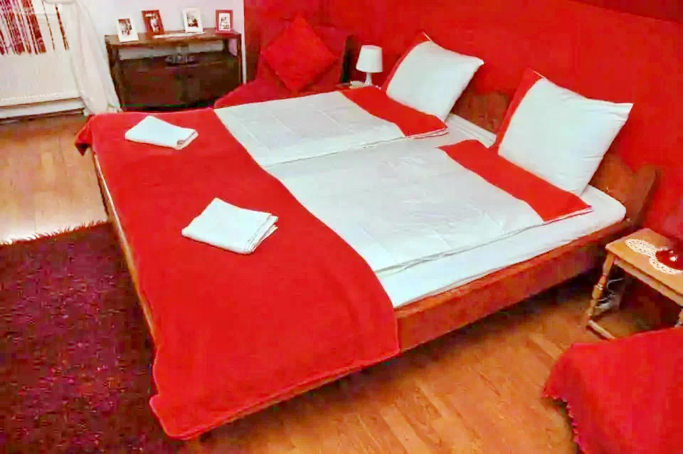 Marosfő Szállás | Panzió (K0457-10) A kép szerzői jogvédelem alatt állhat. Javasolt a kapcsolatfelvétel a jog tulajdonossal. Marosfő Szállás | Panzió (K0457-10) A kép szerzői jogvédelem alatt állhat. Javasolt a kapcsolatfelvétel a jog tulajdonossal.