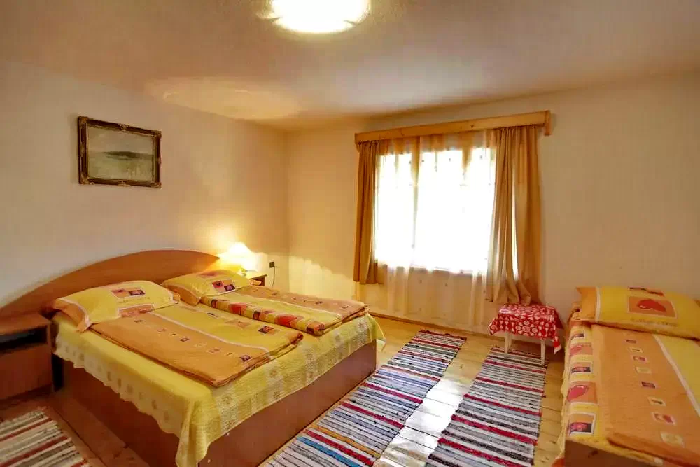 Izvoru Mureșului Cazare | Motel (K0458-3) Imaginea poate fi supusă drepturilor de autor. Se recomandă contactarea titularului drepturilor.