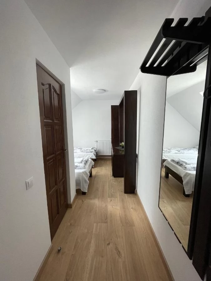 Izvoru Mureșului Cazare | Motel (K0467-10) Imaginea poate fi supusă drepturilor de autor. Se recomandă contactarea titularului drepturilor.