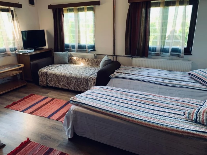 Izvoru Mureșului Cazare | Motel (K0467-13) Imaginea poate fi supusă drepturilor de autor. Se recomandă contactarea titularului drepturilor.