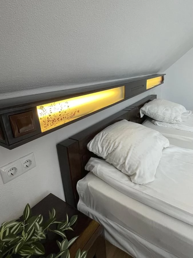 Marosfő Szállás | Motel (K0467-32) A kép szerzői jogvédelem alatt állhat. Javasolt a kapcsolatfelvétel a jog tulajdonossal.