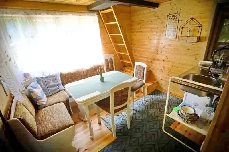 Izvoru Mureșului Cazare | Sat de vacanță (K0468-19) Imaginea poate fi supusă drepturilor de autor. Se recomandă contactarea titularului drepturilor.