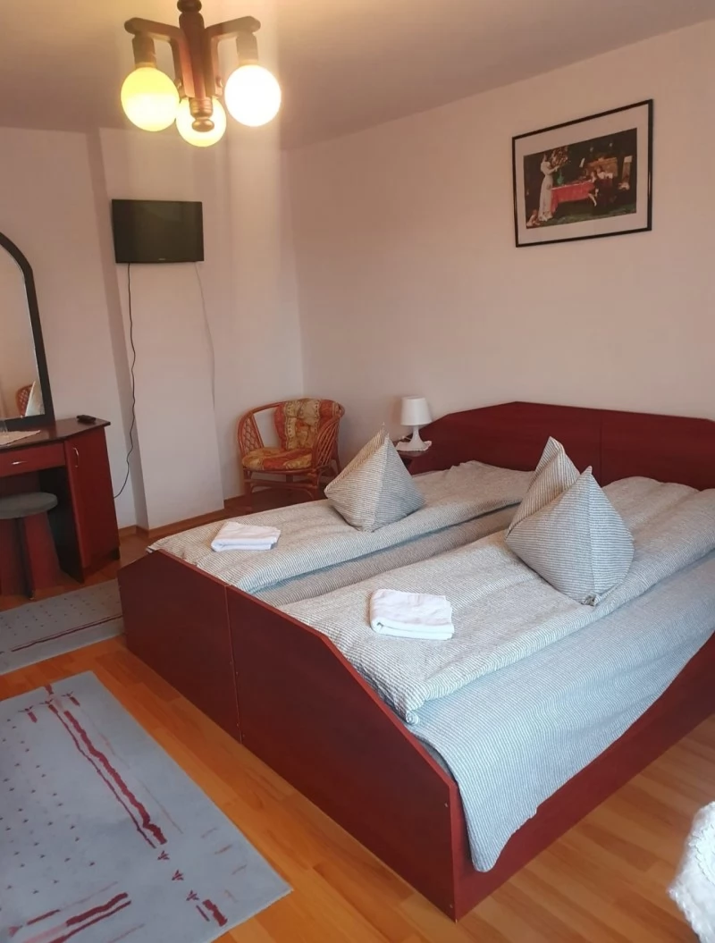 Marosfő Szállás | Motel (K0612-6) A kép szerzői jogvédelem alatt állhat. Javasolt a kapcsolatfelvétel a jog tulajdonossal.