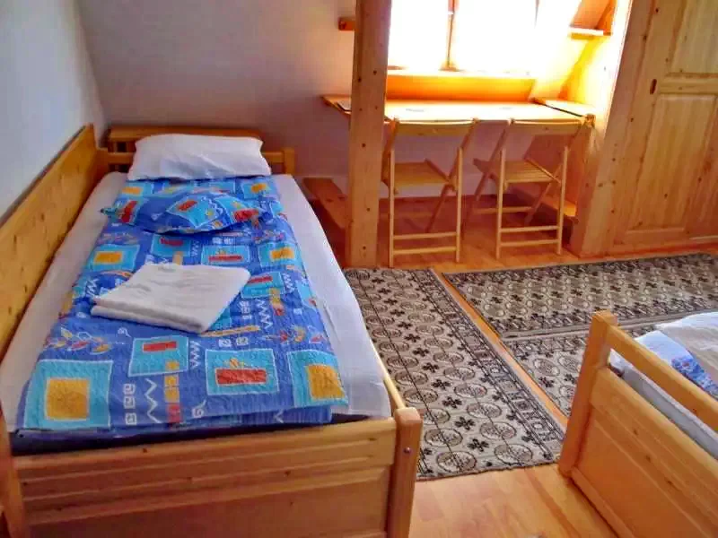 Izvoru Mureșului Cazare | Casă de oaspeți (K0811-15) Imaginea poate fi supusă drepturilor de autor. Se recomandă contactarea titularului drepturilor. Izvoru Mureșului Cazare | Casă de oaspeți (K0811-15) Imaginea poate fi supusă drepturilor de autor. Se recomandă contactarea titularului drepturilor.