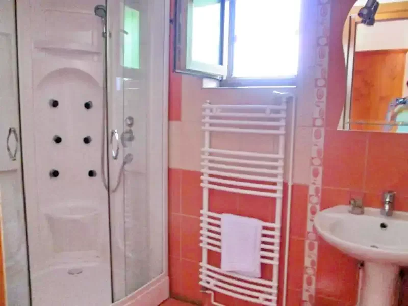 Izvoru Mureșului Cazare | Hotel**** (K0811-16) Imaginea poate fi supusă drepturilor de autor. Se recomandă contactarea titularului drepturilor.