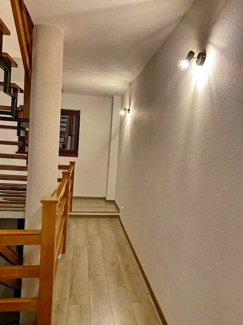 Izvoru Mureșului Cazare | Motel (K1418-3) Imaginea poate fi supusă drepturilor de autor. Se recomandă contactarea titularului drepturilor.