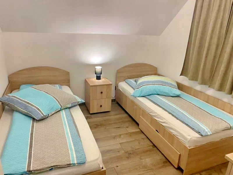 Izvoru Mureșului Cazare | Motel (K1418-9) Imaginea poate fi supusă drepturilor de autor. Se recomandă contactarea titularului drepturilor.