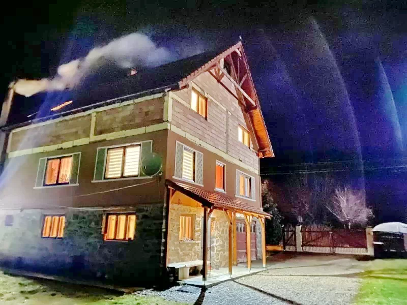 Marosfő Szállás | Motel (K1418-26) A kép szerzői jogvédelem alatt állhat. Javasolt a kapcsolatfelvétel a jog tulajdonossal.