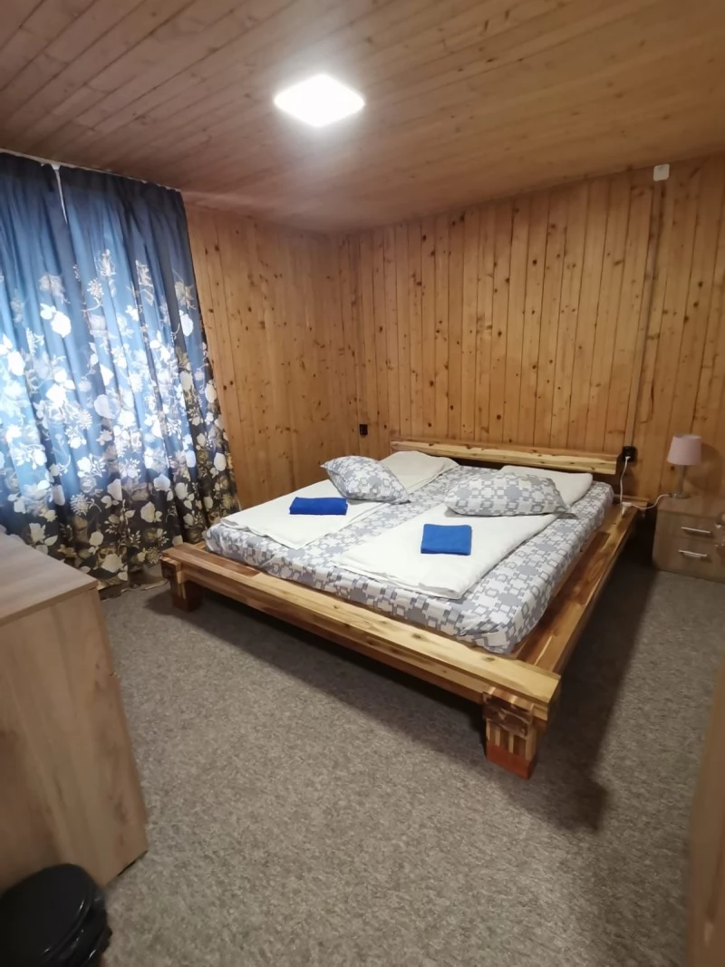 Marosfő Szállás | Üdülőfalu (K1500-7) A kép szerzői jogvédelem alatt állhat. Javasolt a kapcsolatfelvétel a jog tulajdonossal.