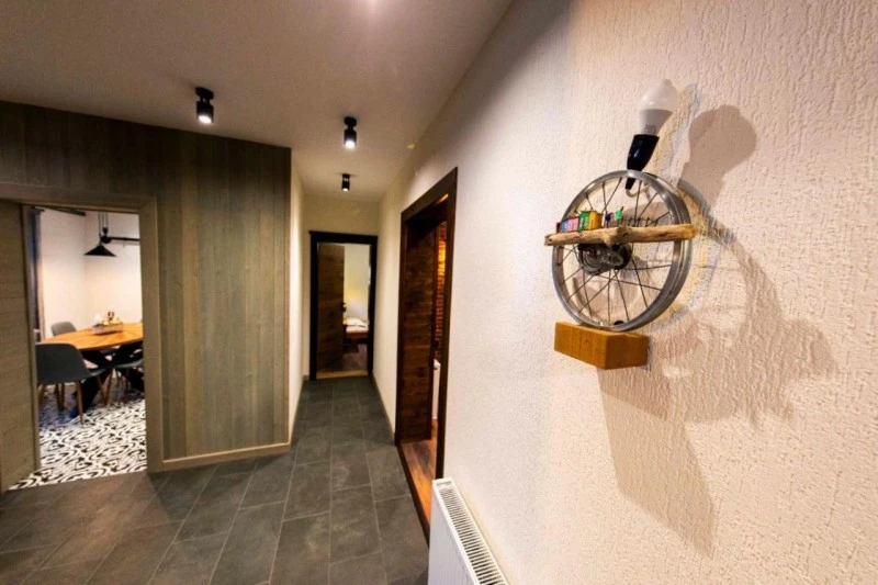 Izvoru Mureșului Cazare | Camping / Popas turistic (K1521-26) Imaginea poate fi supusă drepturilor de autor. Se recomandă contactarea titularului drepturilor.