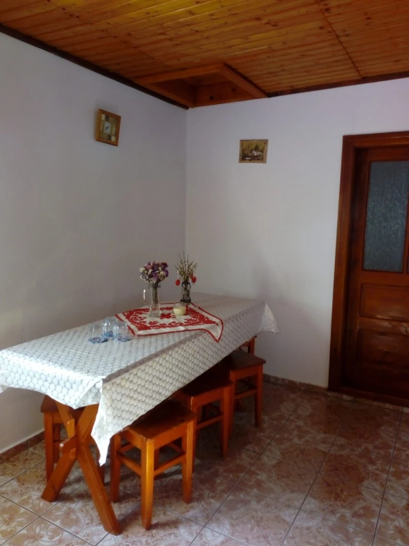 Izvoru Mureșului Cazare | Sat de vacanță (K0503-11) Imaginea poate fi supusă drepturilor de autor. Se recomandă contactarea titularului drepturilor.