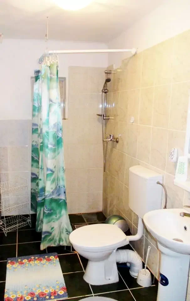 Torockó Szállás | Motel (K0212-4) A kép szerzői jogvédelem alatt állhat. Javasolt a kapcsolatfelvétel a jog tulajdonossal.