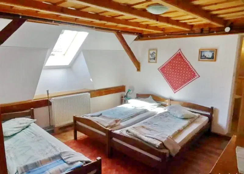 Torockó Szállás | Motel (K0310-18) A kép szerzői jogvédelem alatt állhat. Javasolt a kapcsolatfelvétel a jog tulajdonossal.