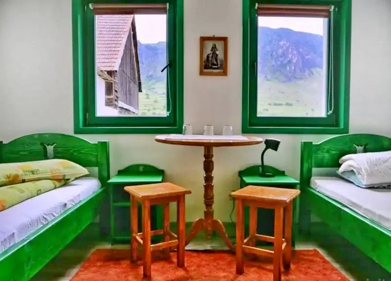 Rimetea Cazare | Motel (K0310-20) Imaginea poate fi supusă drepturilor de autor. Se recomandă contactarea titularului drepturilor.