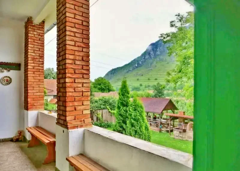 Cazare Rimetea - Pensiunea Panoráma** | Torockó - Panoráma Panzió**. Imaginea poate fi supusă drepturilor de autor. Se recomandă contactarea titularului drepturilor.