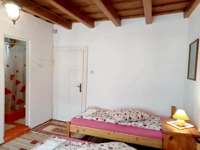 Cazare Rimetea - Casa Elza** | Torockó - Elza Vendégház**. Imaginea poate fi supusă drepturilor de autor. Se recomandă contactarea titularului drepturilor.