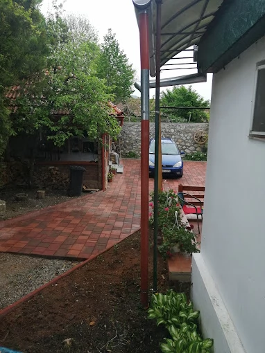 Rimetea Cazare | Casă de oaspeți (K0345-46) Imaginea poate fi supusă drepturilor de autor. Se recomandă contactarea titularului drepturilor.