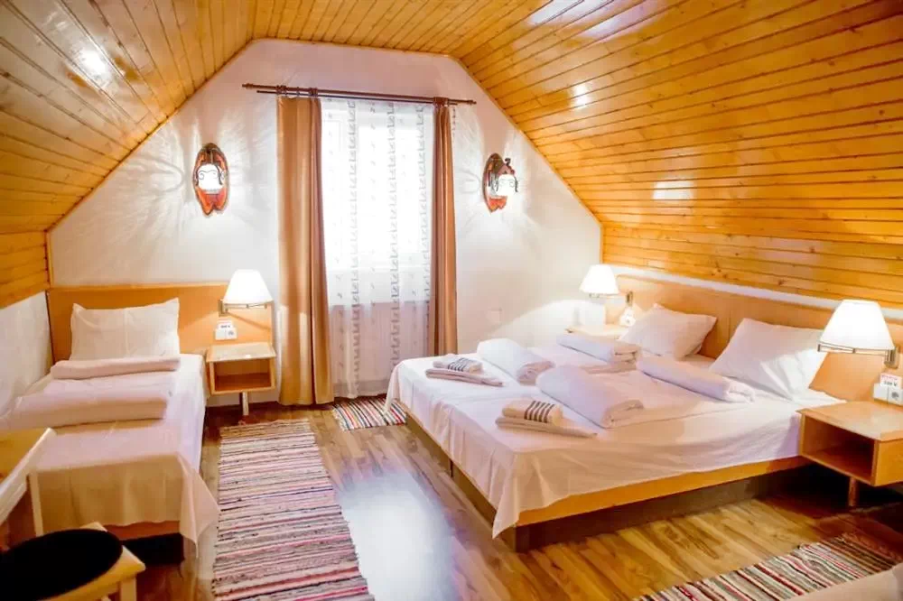 Torockó Szállás | Vendégház (K0346-38) A kép szerzői jogvédelem alatt állhat. Javasolt a kapcsolatfelvétel a jog tulajdonossal. Torockó Szállás | Vendégház (K0346-38) A kép szerzői jogvédelem alatt állhat. Javasolt a kapcsolatfelvétel a jog tulajdonossal.