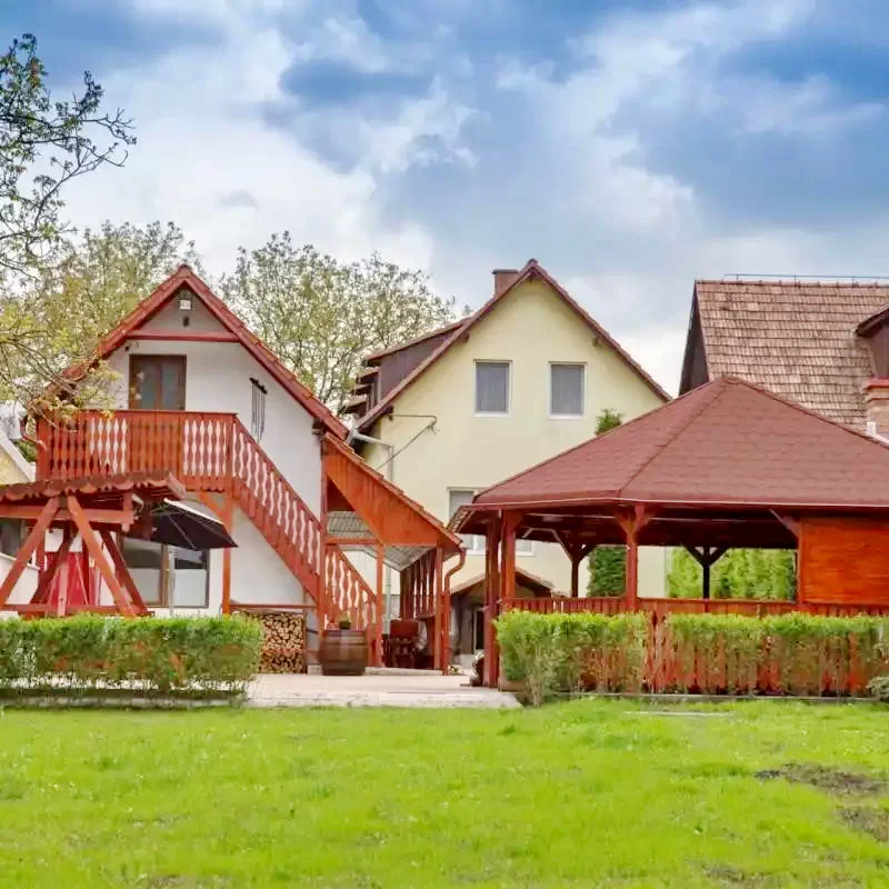 Rimetea Cazare | Hotel**** (K0346-49) Imaginea poate fi supusă drepturilor de autor. Se recomandă contactarea titularului drepturilor.