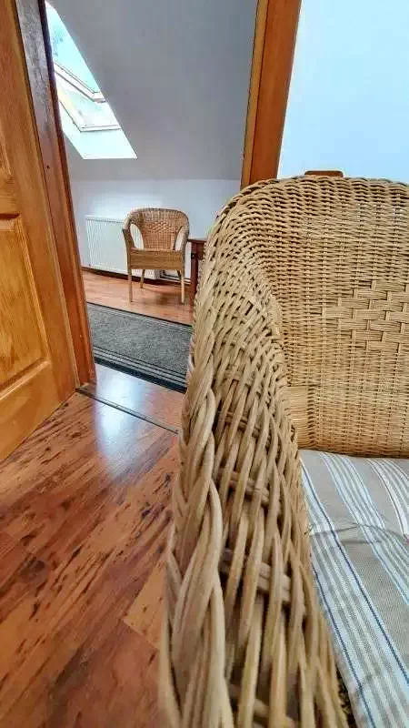 Rimetea Cazare | Motel (K0380-19) Imaginea poate fi supusă drepturilor de autor. Se recomandă contactarea titularului drepturilor.