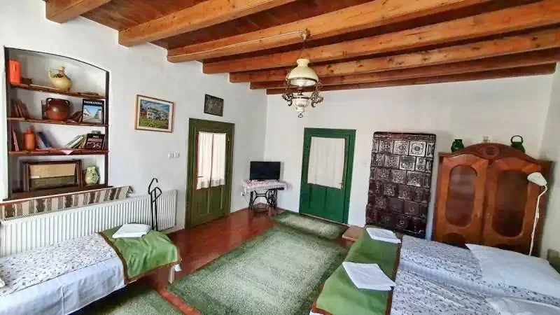 Torockó Szállás | Panzió (K0380-30) A kép szerzői jogvédelem alatt állhat. Javasolt a kapcsolatfelvétel a jog tulajdonossal. Torockó Szállás | Panzió (K0380-30) A kép szerzői jogvédelem alatt állhat. Javasolt a kapcsolatfelvétel a jog tulajdonossal.