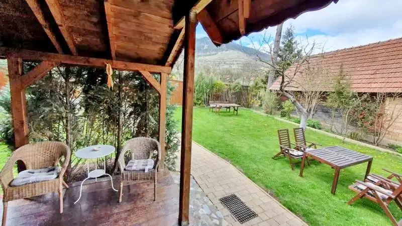 Rimetea Cazare | Motel (K0380-48) Imaginea poate fi supusă drepturilor de autor. Se recomandă contactarea titularului drepturilor.