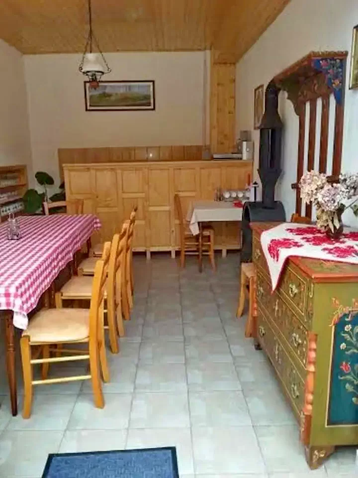 Torockó Szállás | Vendégház (K0399-3) A kép szerzői jogvédelem alatt állhat. Javasolt a kapcsolatfelvétel a jog tulajdonossal. Torockó Szállás | Vendégház (K0399-3) A kép szerzői jogvédelem alatt állhat. Javasolt a kapcsolatfelvétel a jog tulajdonossal.