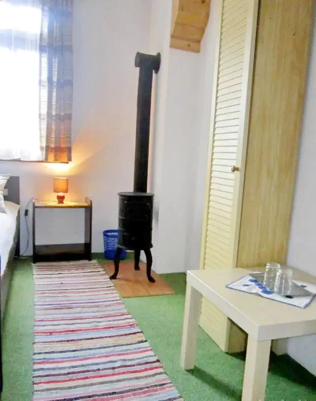 Rimetea Cazare | Motel (K0408-15) Imaginea poate fi supusă drepturilor de autor. Se recomandă contactarea titularului drepturilor.