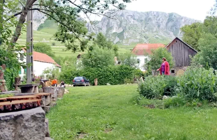 Rimetea Cazare | Motel (K0408-24) Imaginea poate fi supusă drepturilor de autor. Se recomandă contactarea titularului drepturilor.