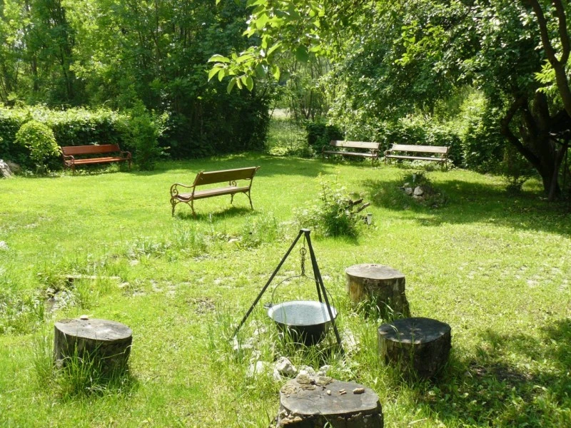 Rimetea Cazare | Motel (K0450-62) Imaginea poate fi supusă drepturilor de autor. Se recomandă contactarea titularului drepturilor.