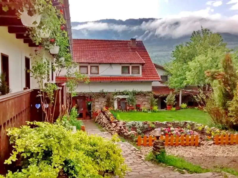 Torockó Szállás | Motel (K0450-77) A kép szerzői jogvédelem alatt állhat. Javasolt a kapcsolatfelvétel a jog tulajdonossal.