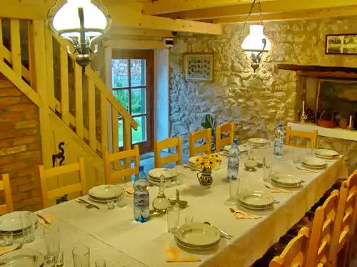 Rimetea Cazare | Motel (K0547-15) Imaginea poate fi supusă drepturilor de autor. Se recomandă contactarea titularului drepturilor.