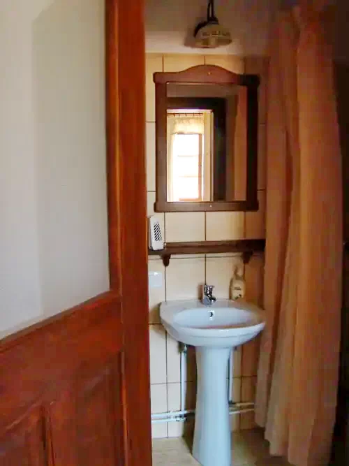 Rimetea Cazare | Motel (K0547-30) Imaginea poate fi supusă drepturilor de autor. Se recomandă contactarea titularului drepturilor.