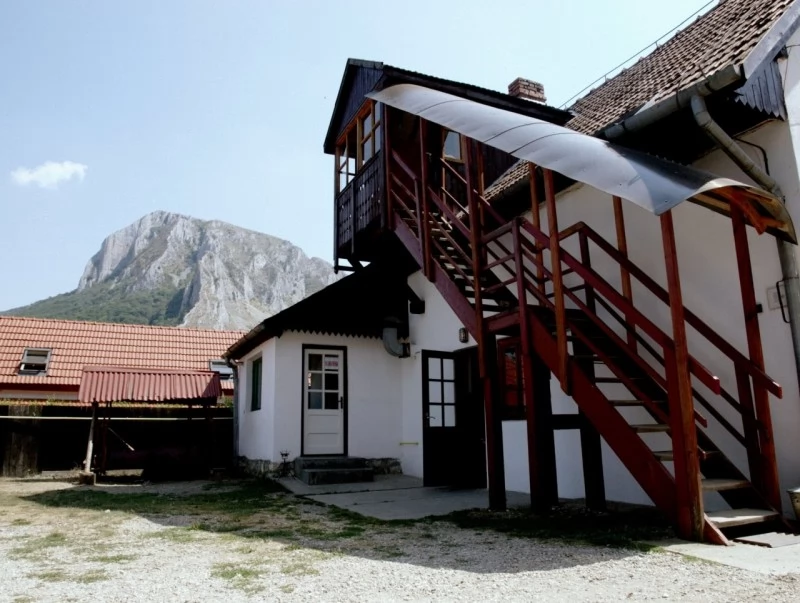 Cazare Rimetea - Centru de Tineret Casa Tóbiás | Torockó Tobiás ház, Brassai alapitványi szálló. Imaginea poate fi supusă drepturilor de autor. Se recomandă contactarea titularului drepturilor.